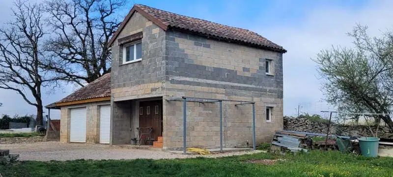 rénovation toit maison ancienne déco rénovations dordogne